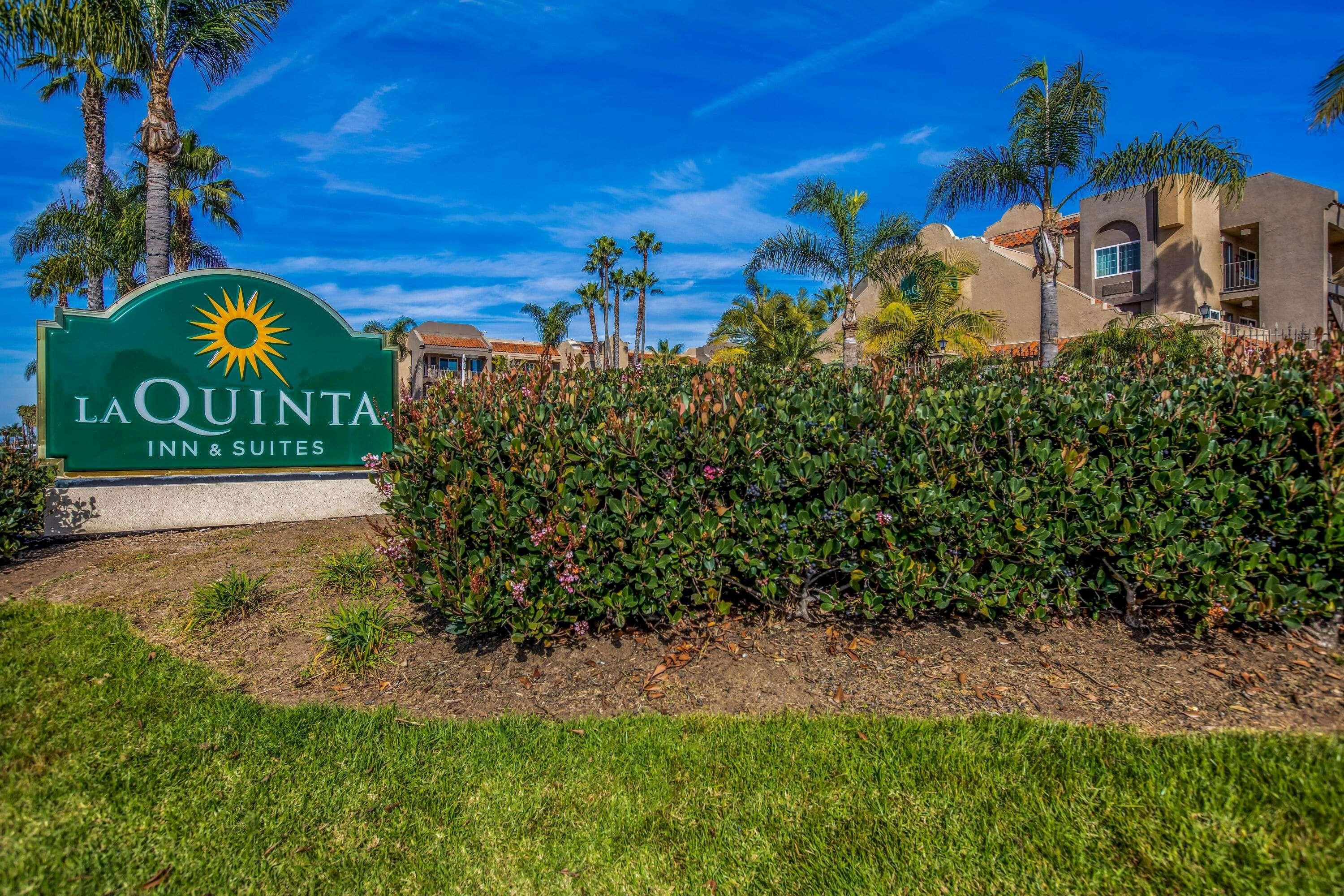 La Quinta By Wyndham Carlsbad - Legoland Area Hotel Exterior foto