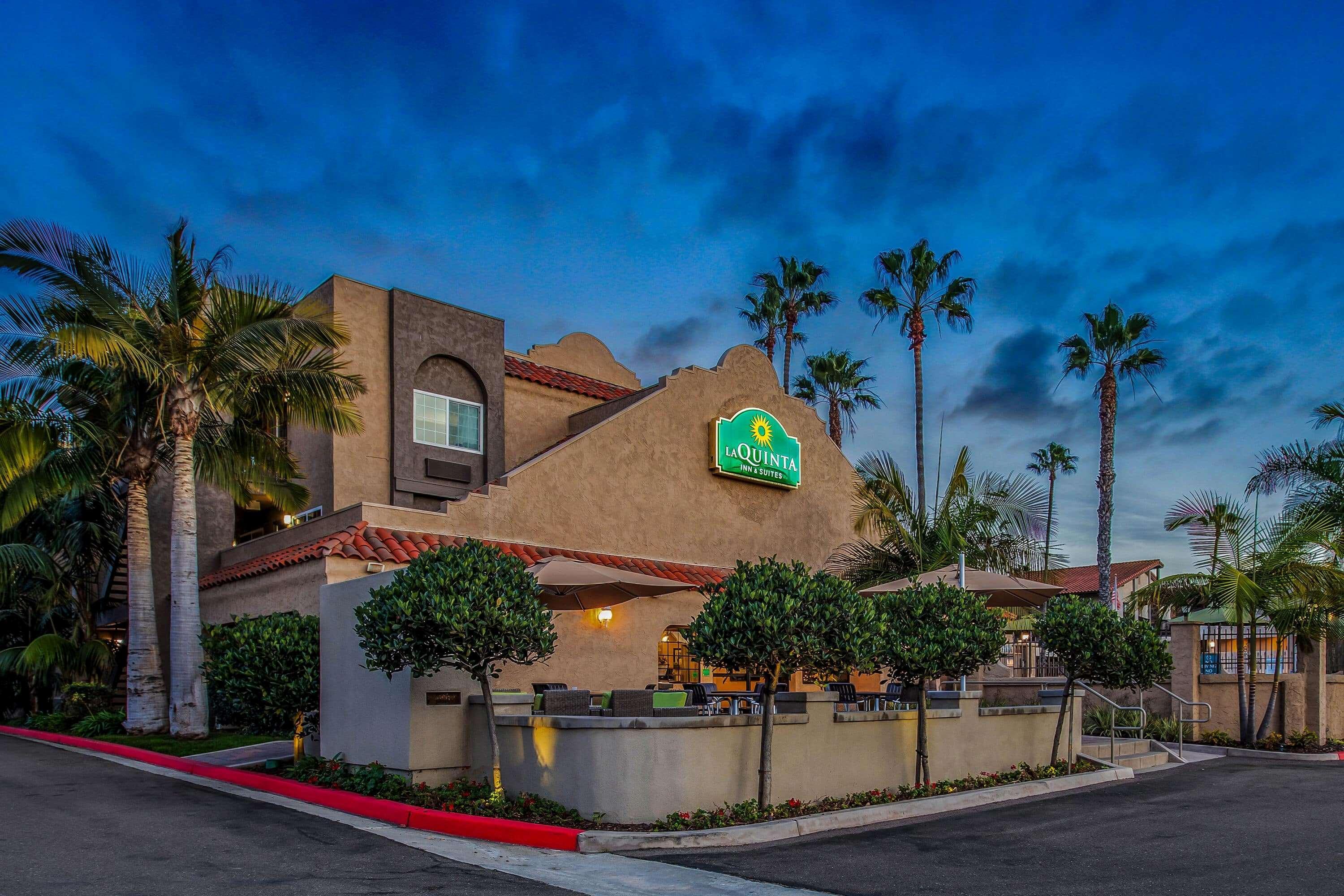 La Quinta By Wyndham Carlsbad - Legoland Area Hotel Exterior foto